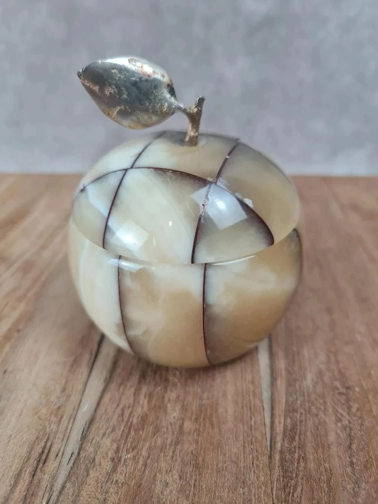 Caixa decorativa pequena em pedra - forma de maçã vintage – photo 4